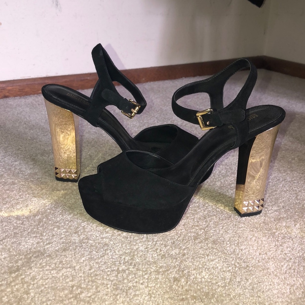 Michael Kors pumps